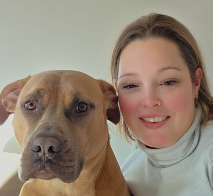 Samantha de Haan met haar hond